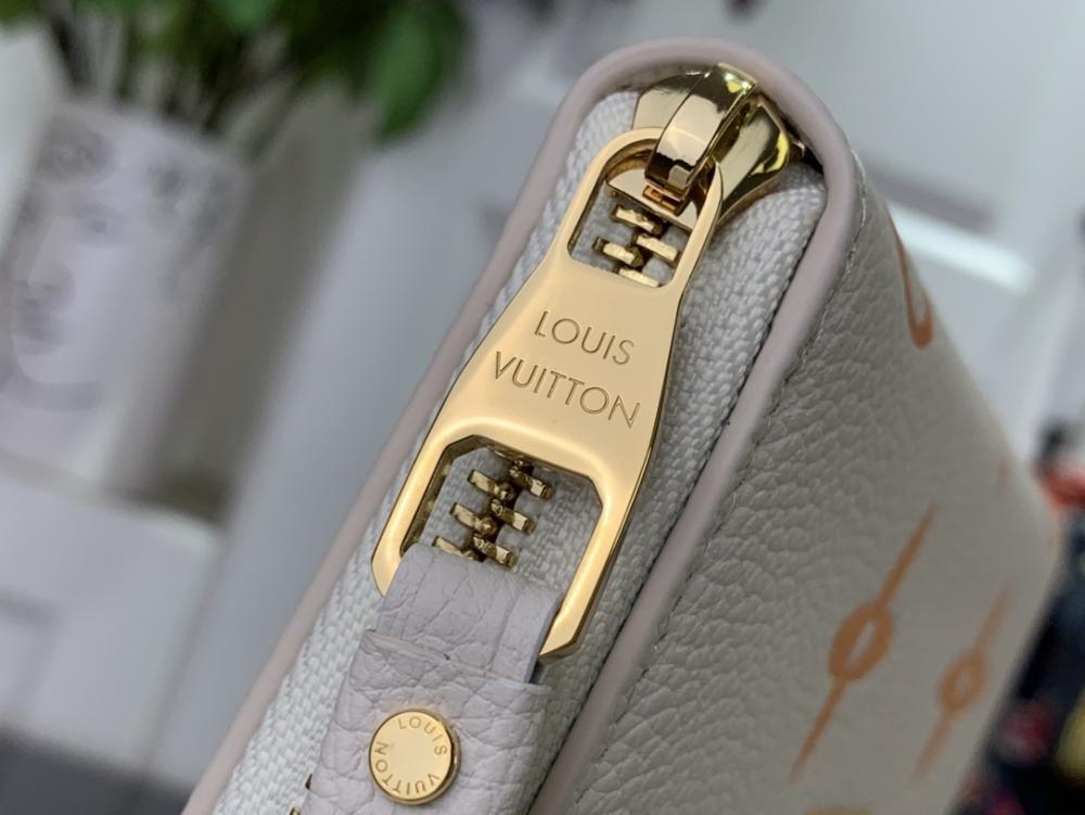 Wallet Style 1717655295