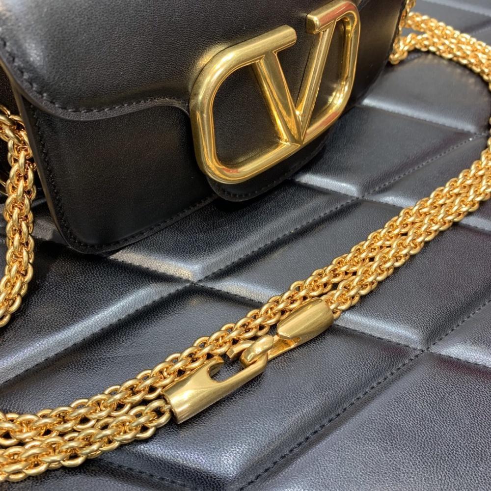 Top Handle Bag Style 16845300
