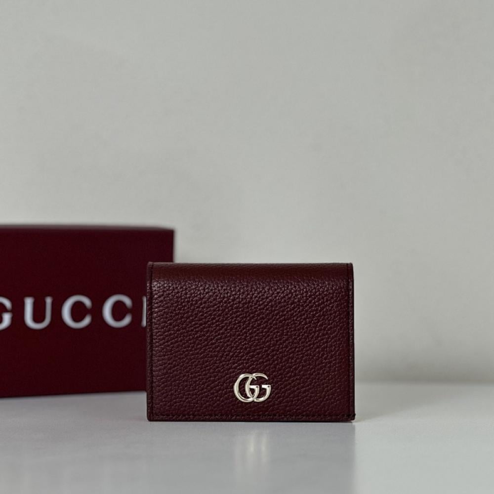 Elegant Wallet Style 2127774892