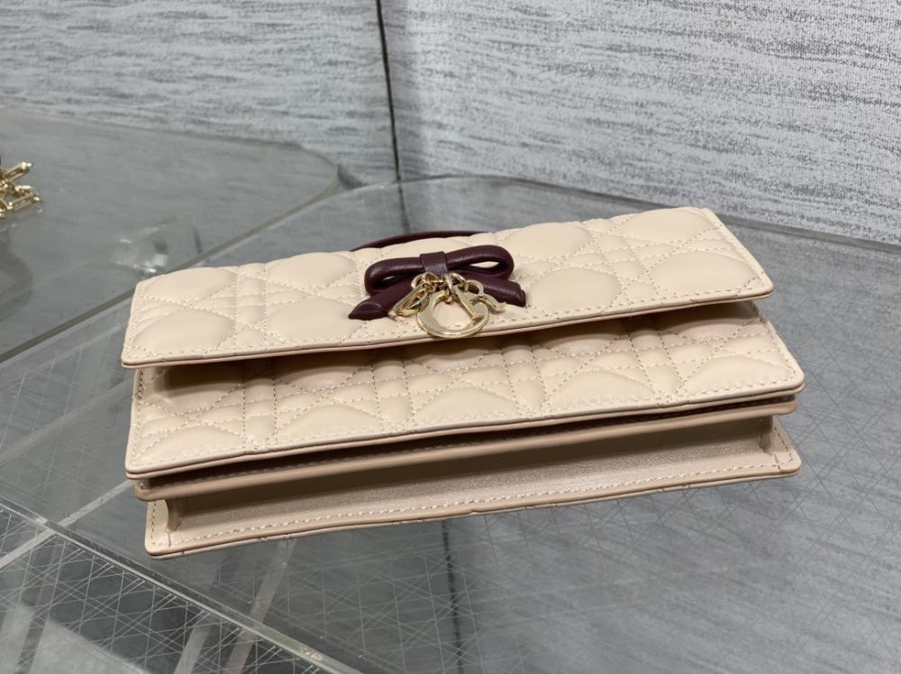 Leather Wallet Style 1562982374