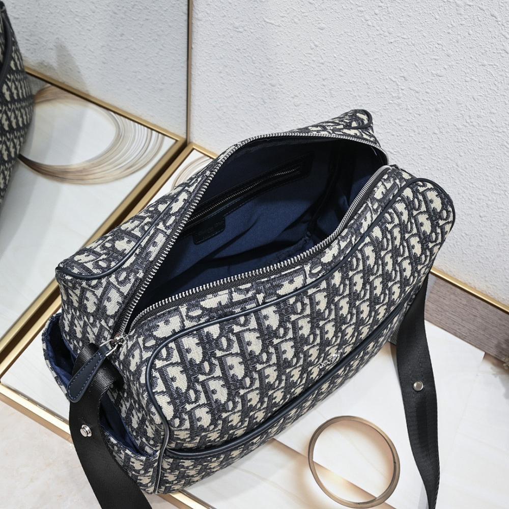 Stylish Refined Printed Leather Shoulder Bag Blue 38x28x16cm