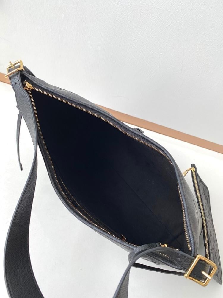 Luxury Elegant Leather Top Handle Bag 39x30x15cm