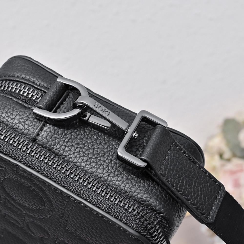 Alma Leather Shoulder Bag 17x12x6cm