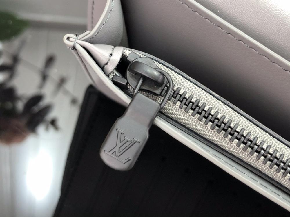 Elegant Wallet Style 359626488