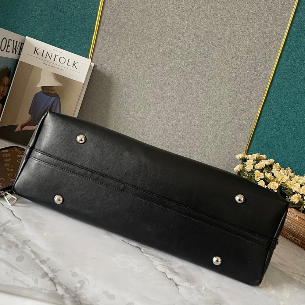 Luxury Stylish Leather Top Handle Bag 39x30x15cm