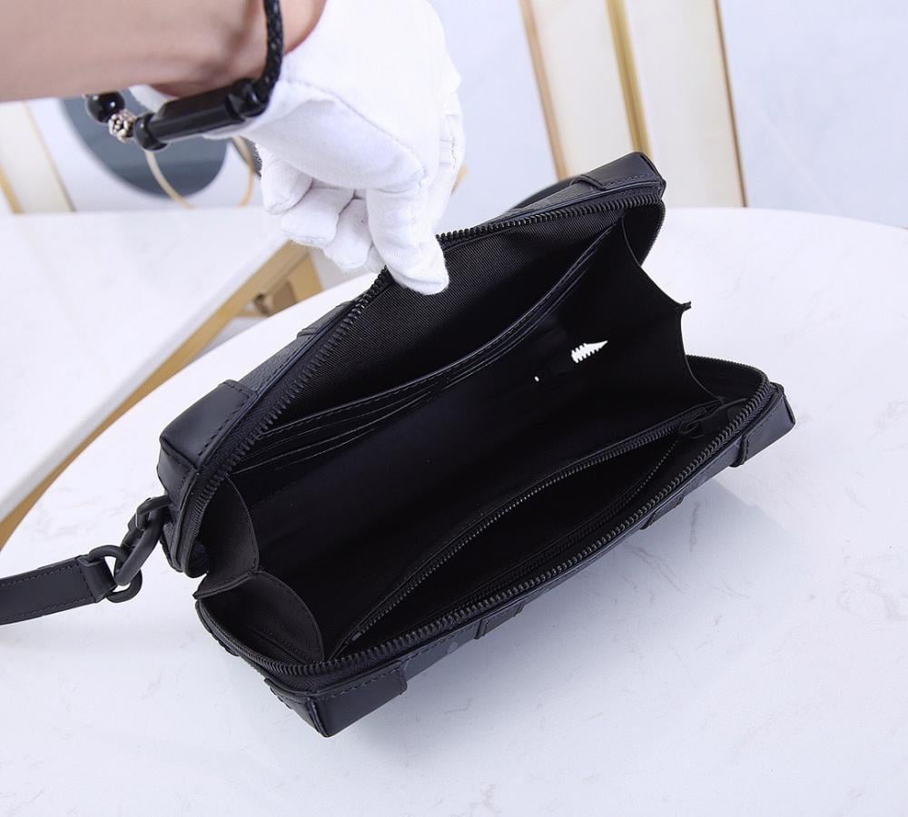 Classic Modern Leather Shoulder Bag 22.5x14x5cm