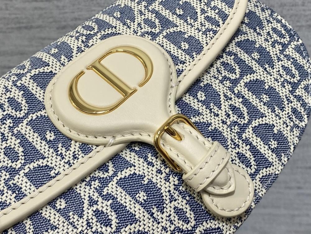 Modern Top Handle Bag Style 678045182