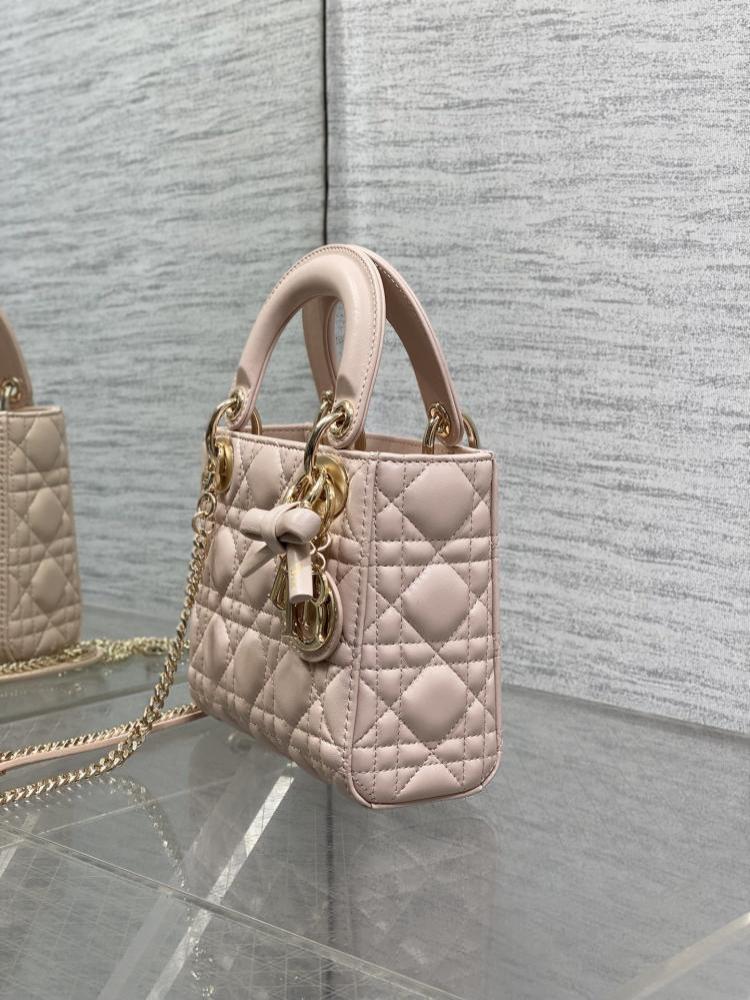 Classic Top Handle Bag Style 1647382079