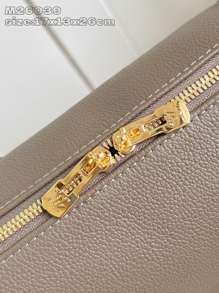 Classic Top Handle Bag Style 551777016