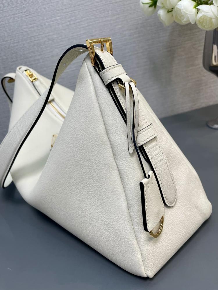 Hobo Bag Style 1588494479