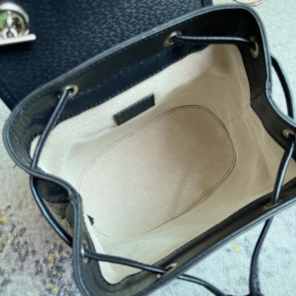 Italian-Inspired Luxury Shoulder Bag 20.5x19.5x12cm