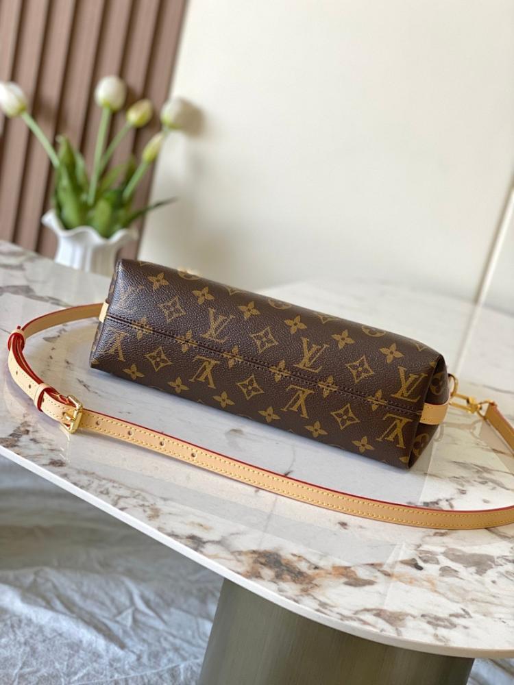 Classic Woven Calfskin Shoulder Bag