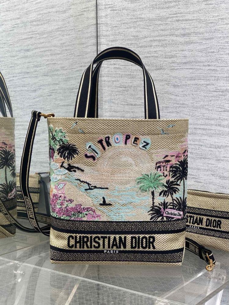 Embroidered Shoulder Bag Style 682661974