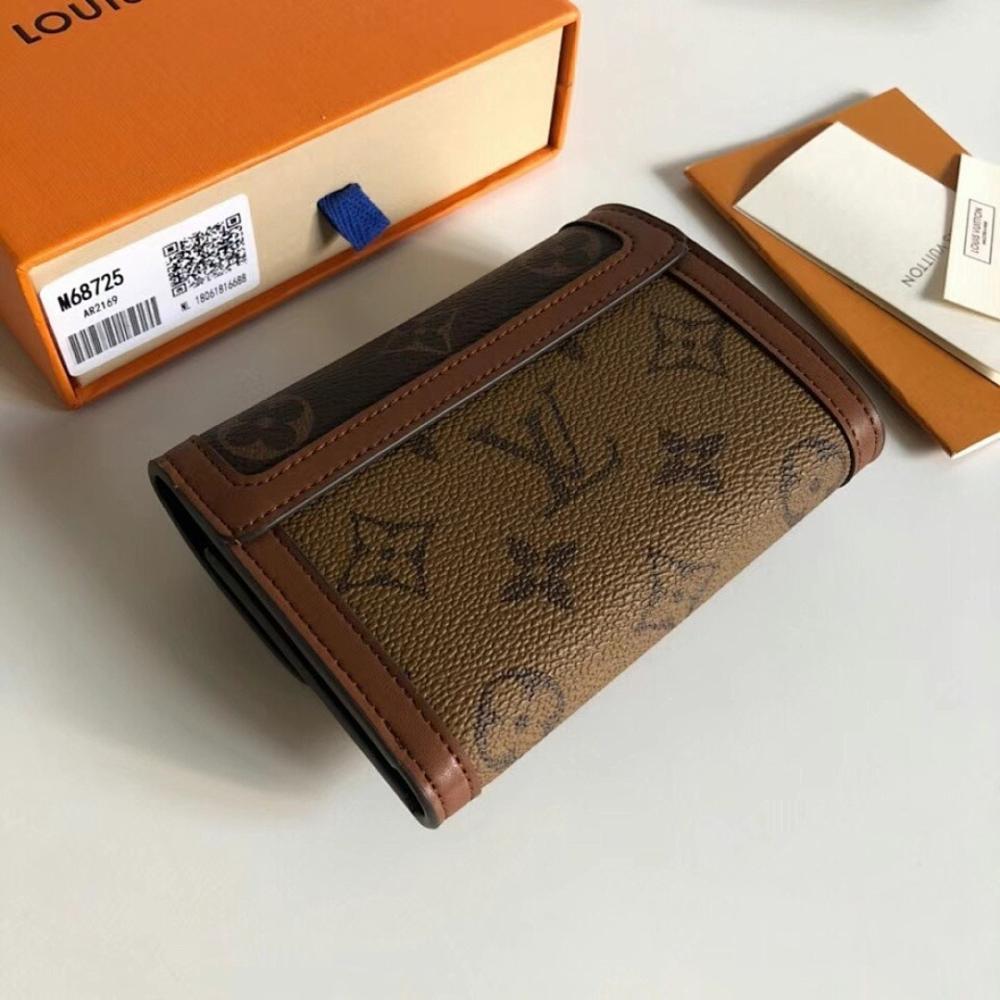 Modern Italian-Inspired Shoulder Bag 12x9cm
