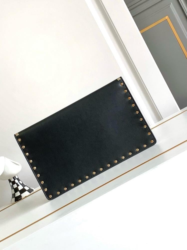 Classic Luxury Raffia Bag