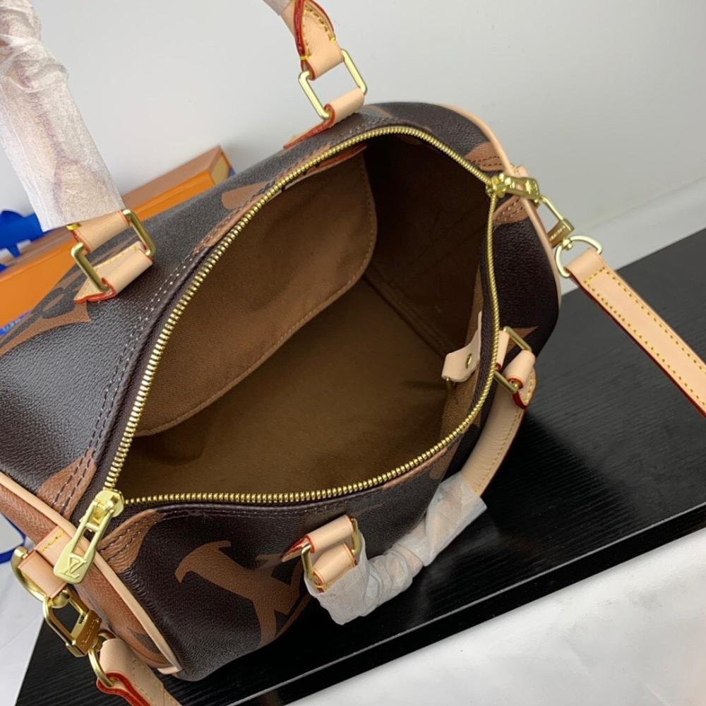 Modern Refined Shoulder Bag 30x21x17cm