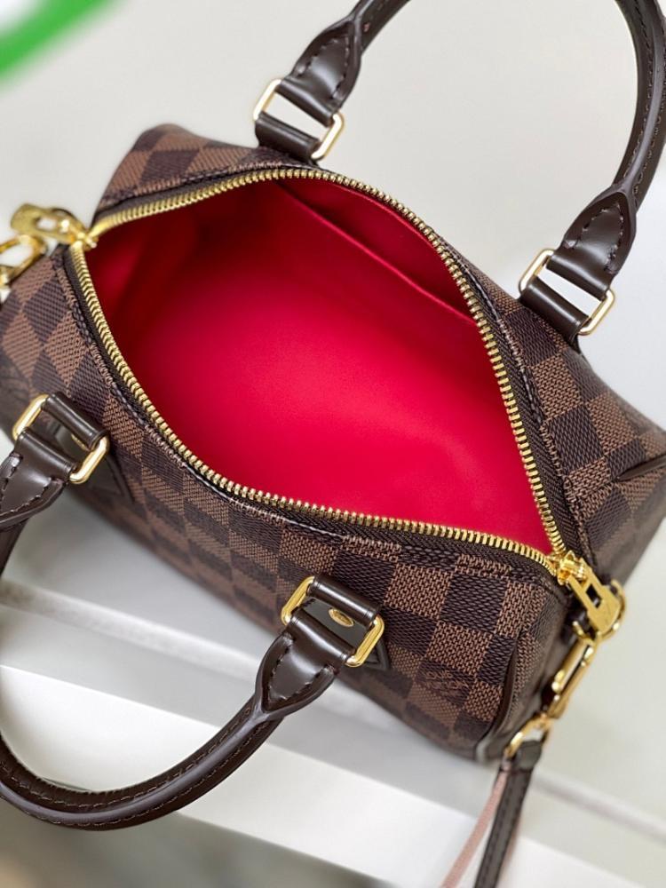 Classic Italian-Inspired Leather Shoulder Bag 20.5x13.5x12cm