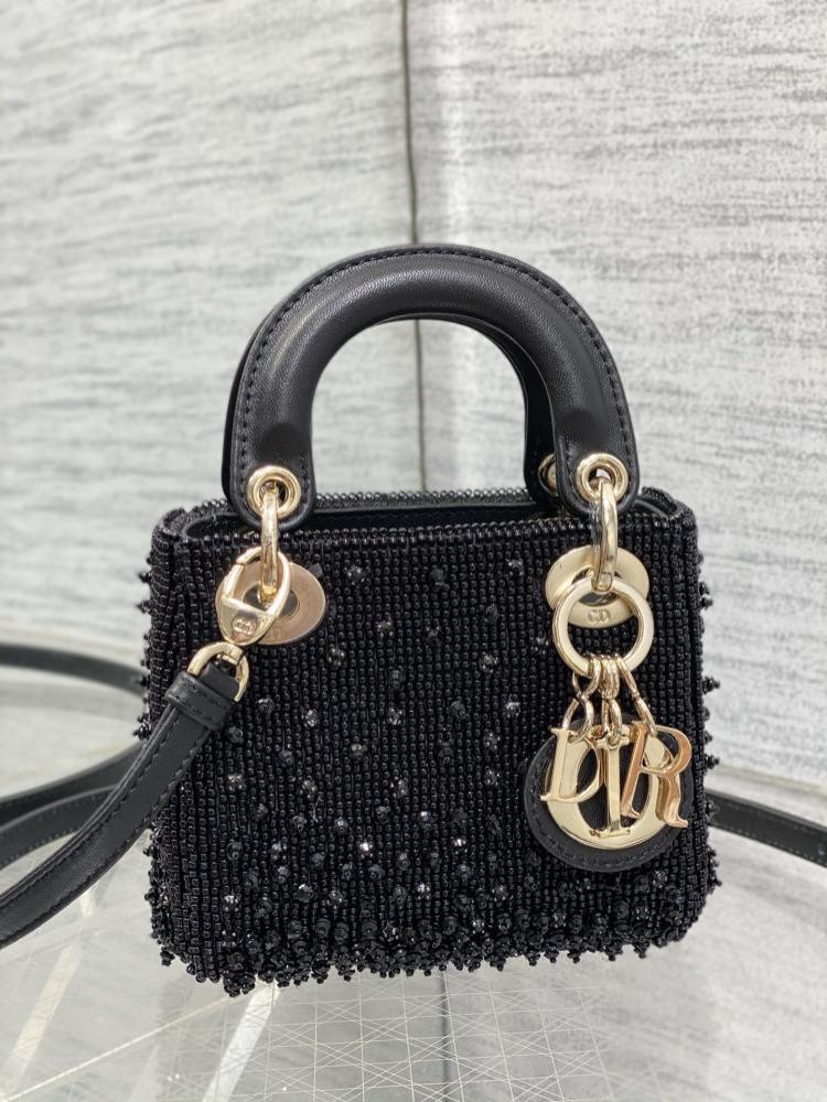 Wallet Style 1082596911