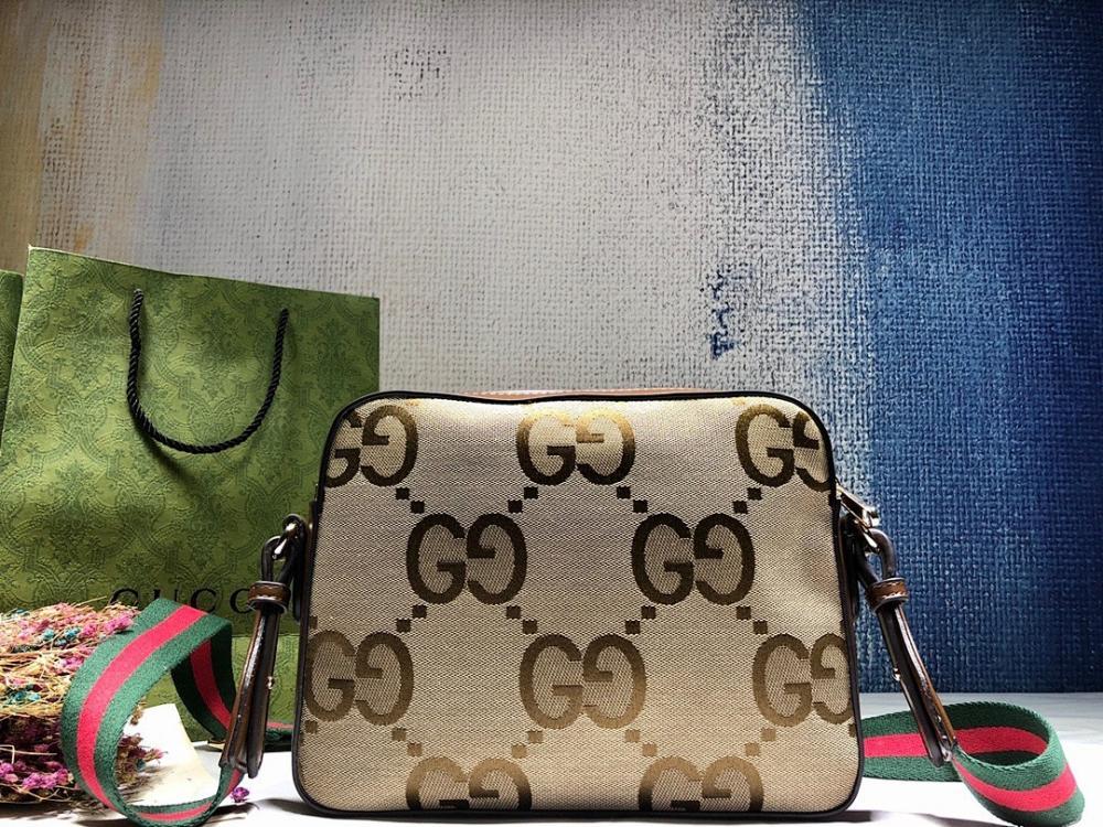 Modern Refined Monogram Leather Top Handle Bag 25.5x20x6cm