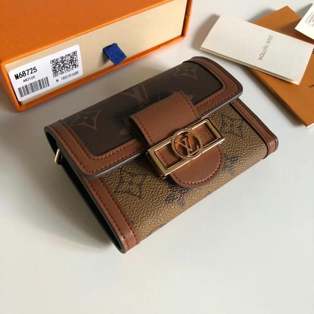 Modern Italian-Inspired Shoulder Bag 12x9cm