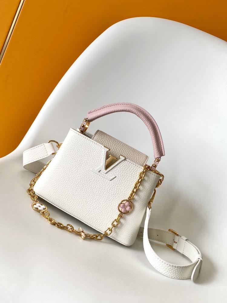 Leather Shoulder Bag Style 470090171