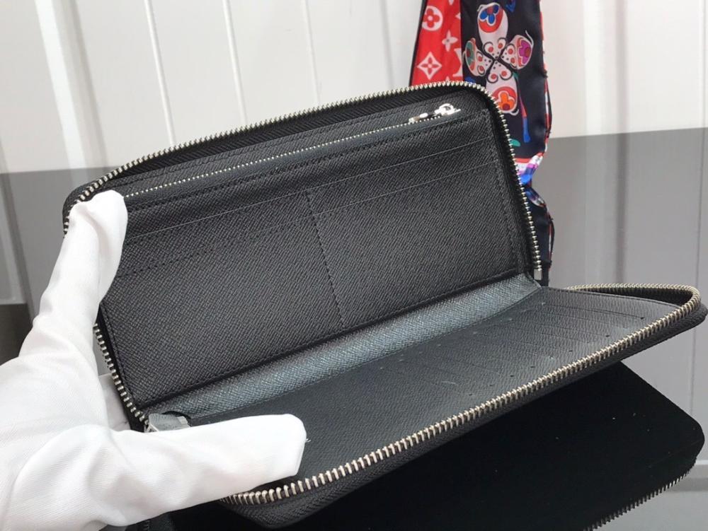Wallet Style 559486206