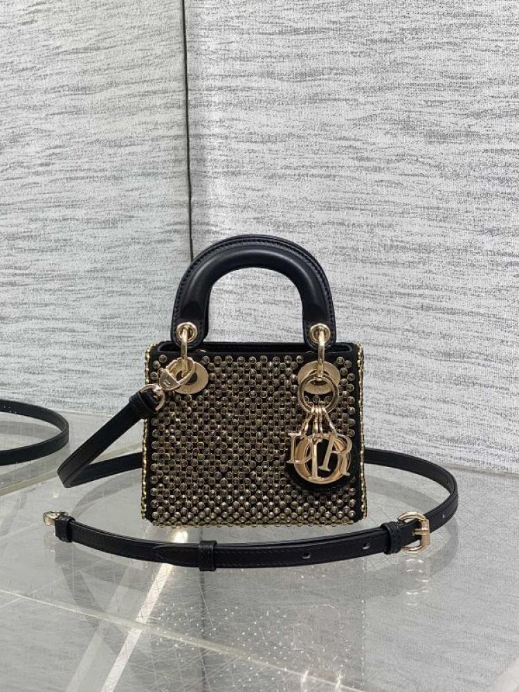 Luxury Leather Top Handle Bag Style 111086886