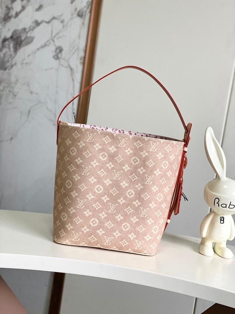Stylish Leather Tote Bag