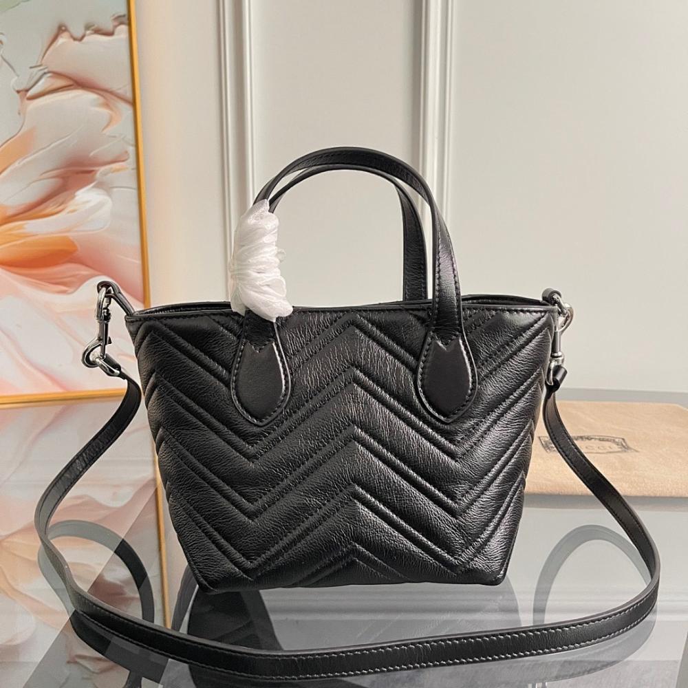 Modern Luxury Bag 17.5x17x12.5cm
