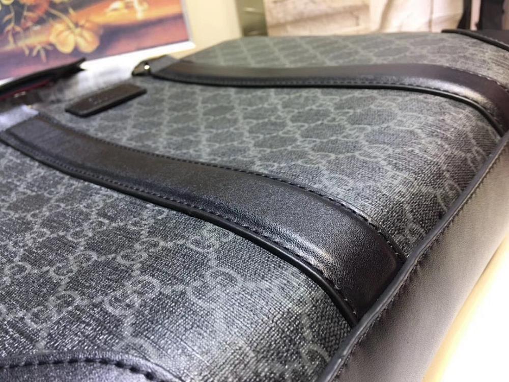Elegant Refined Shoulder Bag 36x28x7cm