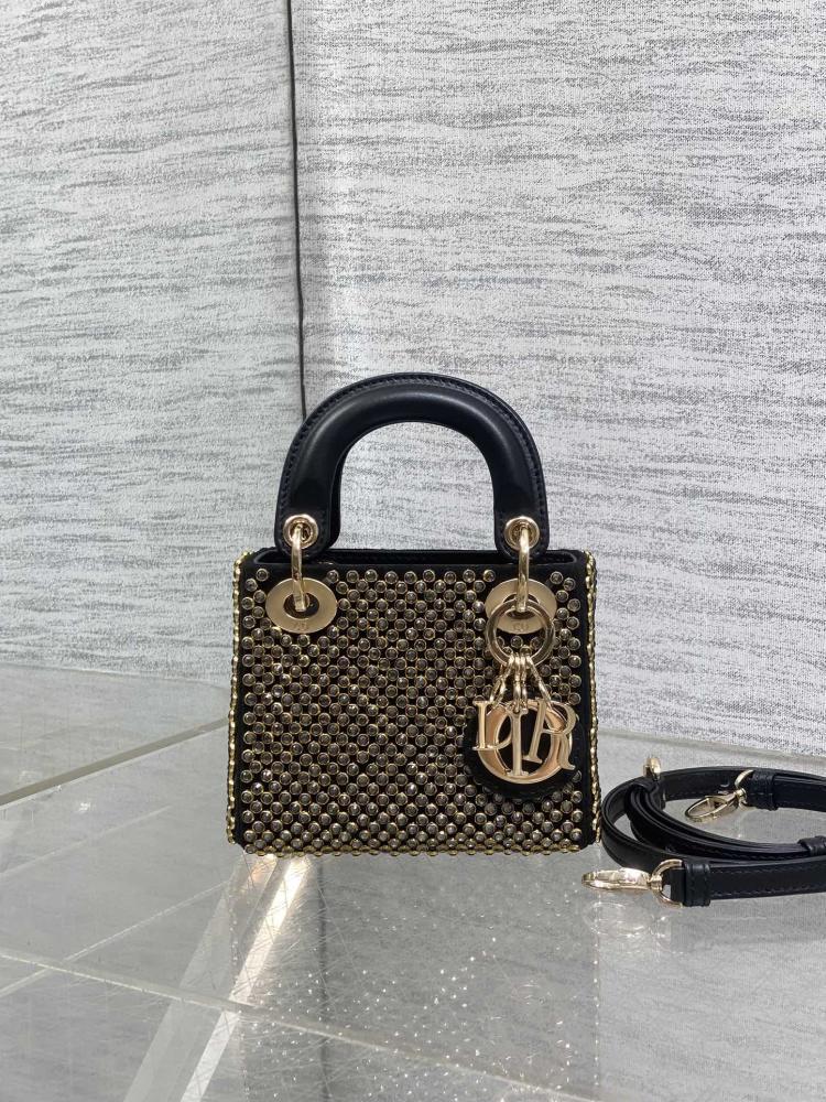 Luxury Leather Top Handle Bag Style 111086886