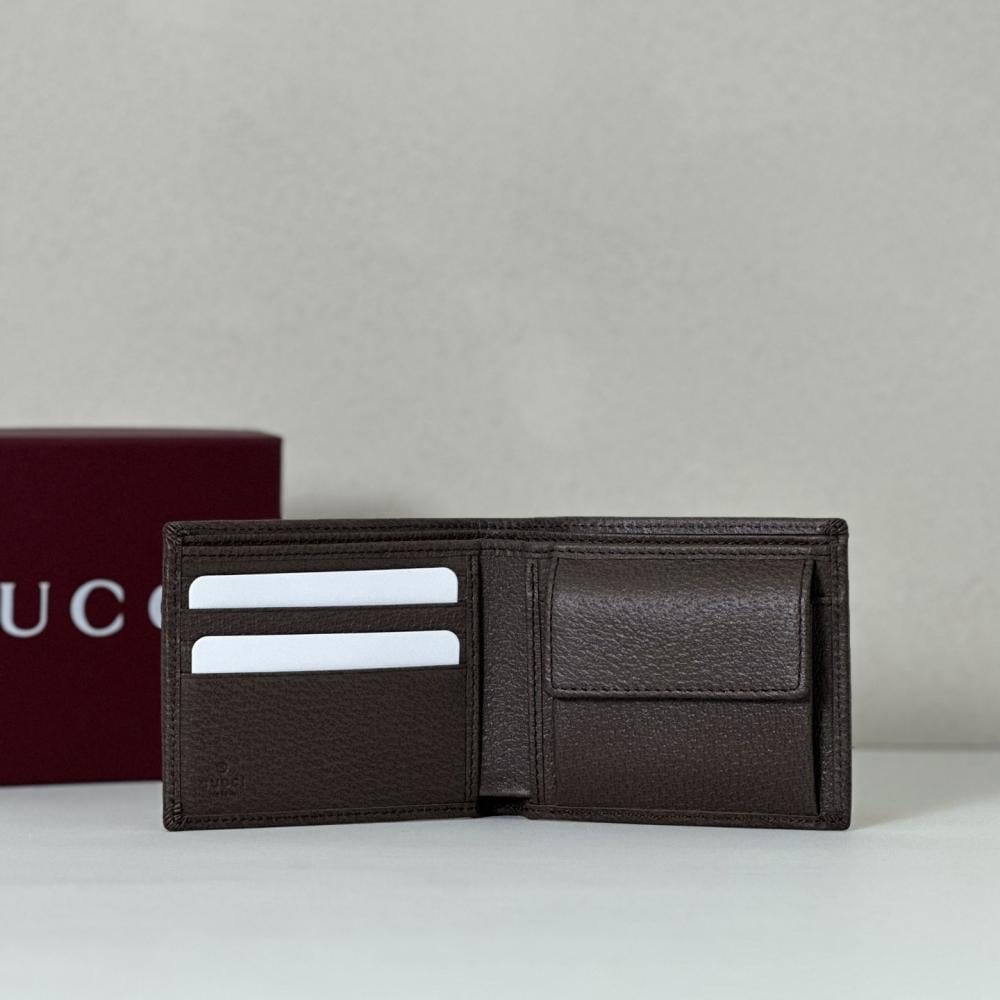 Luxury Wallet Style 239760946