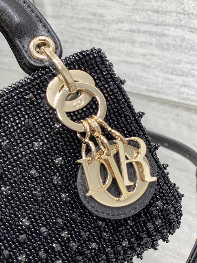 Wallet Style 1082596911