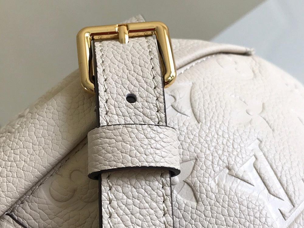 Classic Refined Crossbody Bag 37x14x13cm